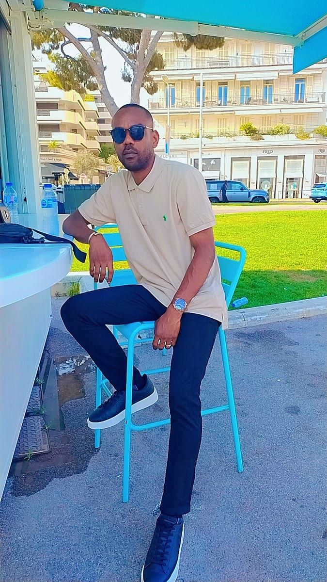 Profil von Momo